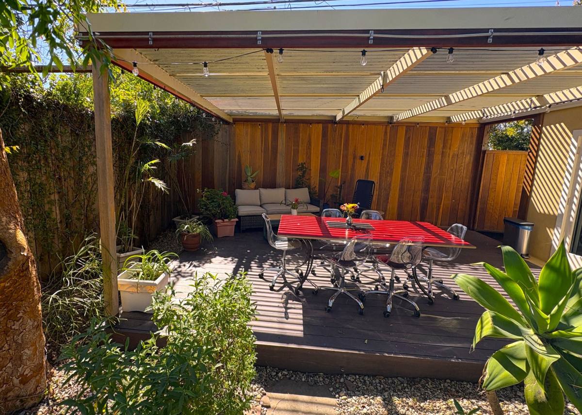 House for rent at 3139 Veteran Ave, Los Angeles, CA 90034