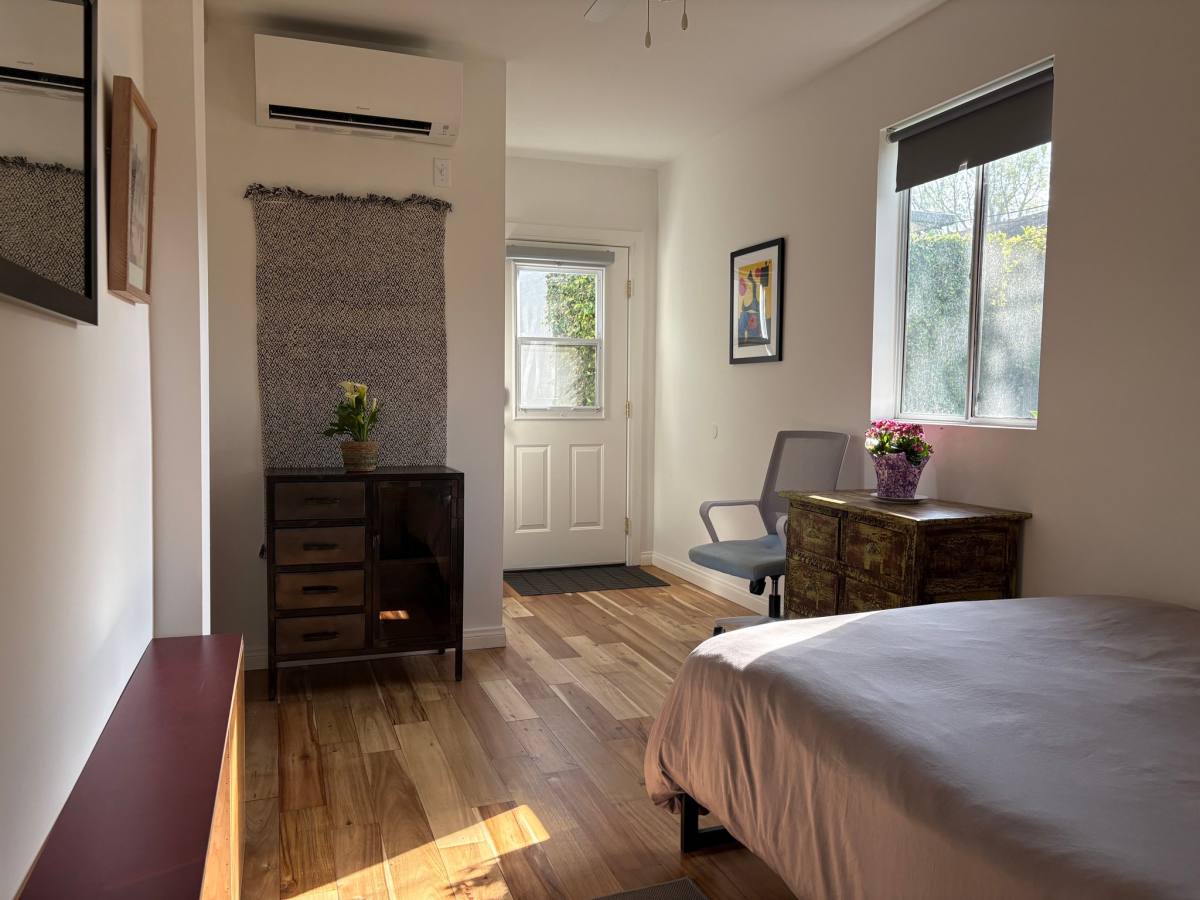 House for rent at 3139 Veteran Ave, Los Angeles, CA 90034