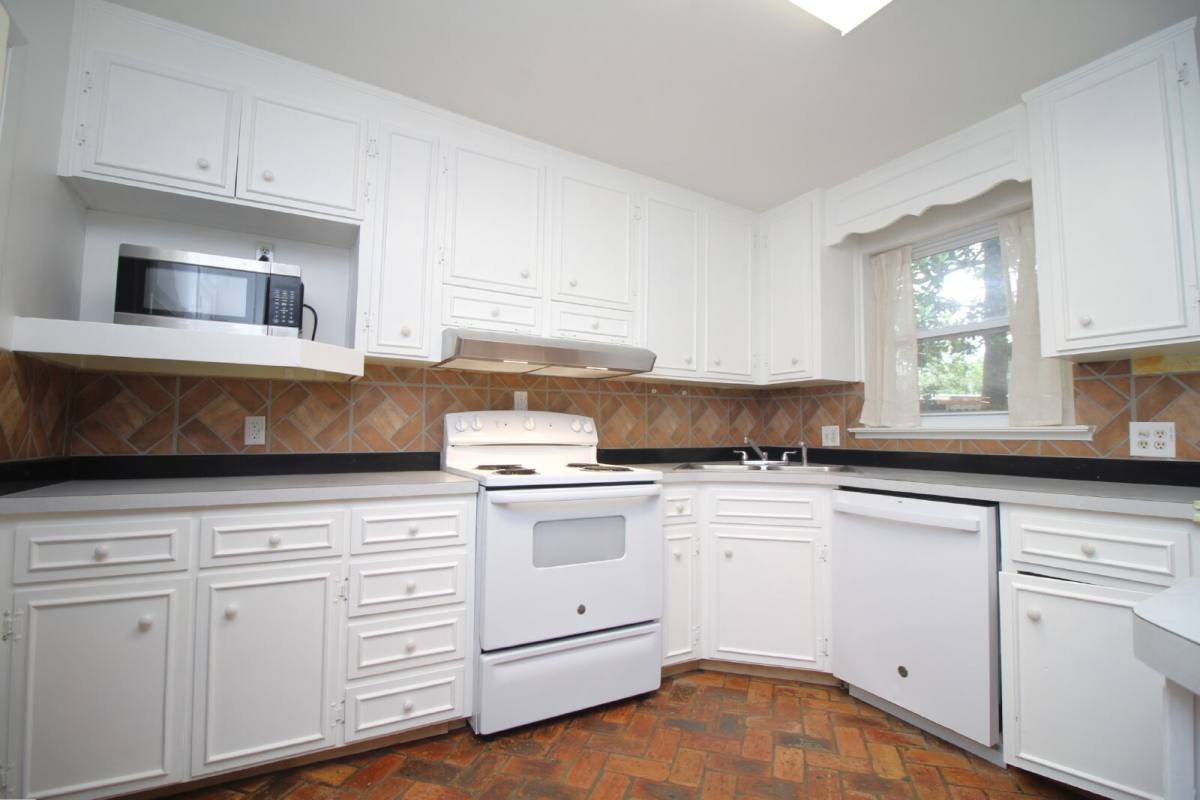 House for rent at 3875 Arbutus Dr, Pensacola, FL 32504