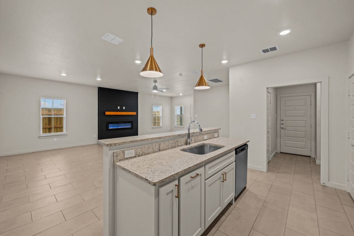 Townhouse for rent at 7038 41st St, Lubbock, TX 79407