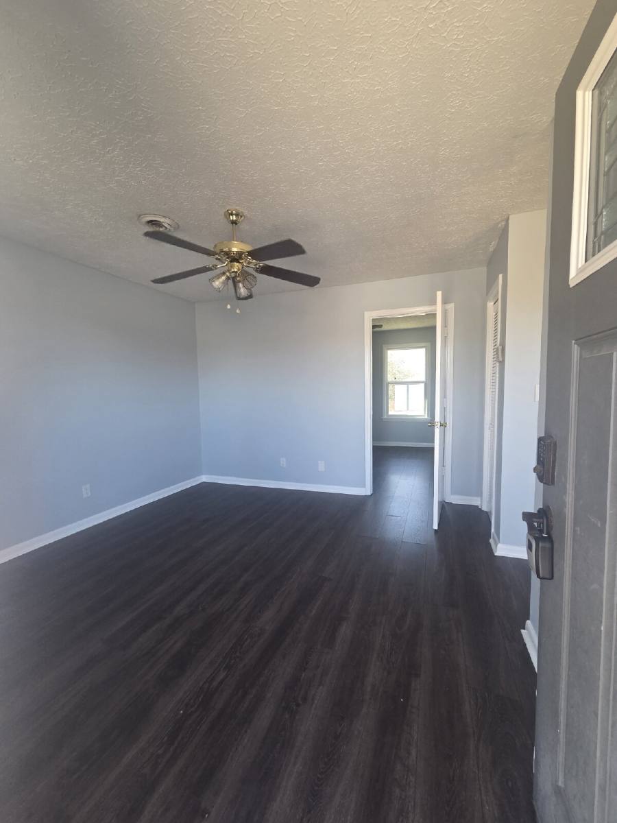 Townhouse for rent at 1165 Claylick Rd #B, White Bluff, TN 37187