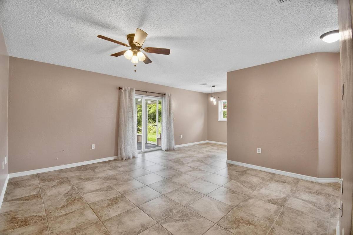 House for rent at 73B Buttonworth Dr, Palm Coast, FL 32137