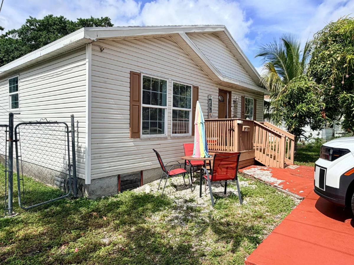 House for rent at 716 21st St, West Palm Beach, FL 33407
