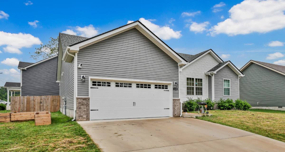 House for rent at 1109 Poppy Seed Dr, Oak Grove, KY 42262