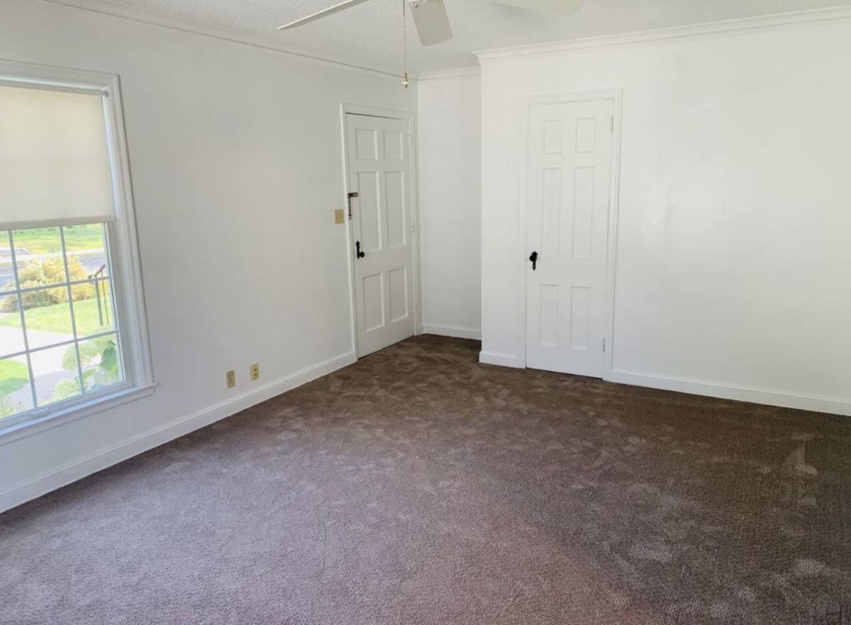Townhouse for rent at 4436 Grand Ave S #2, Minneapolis, MN 55419