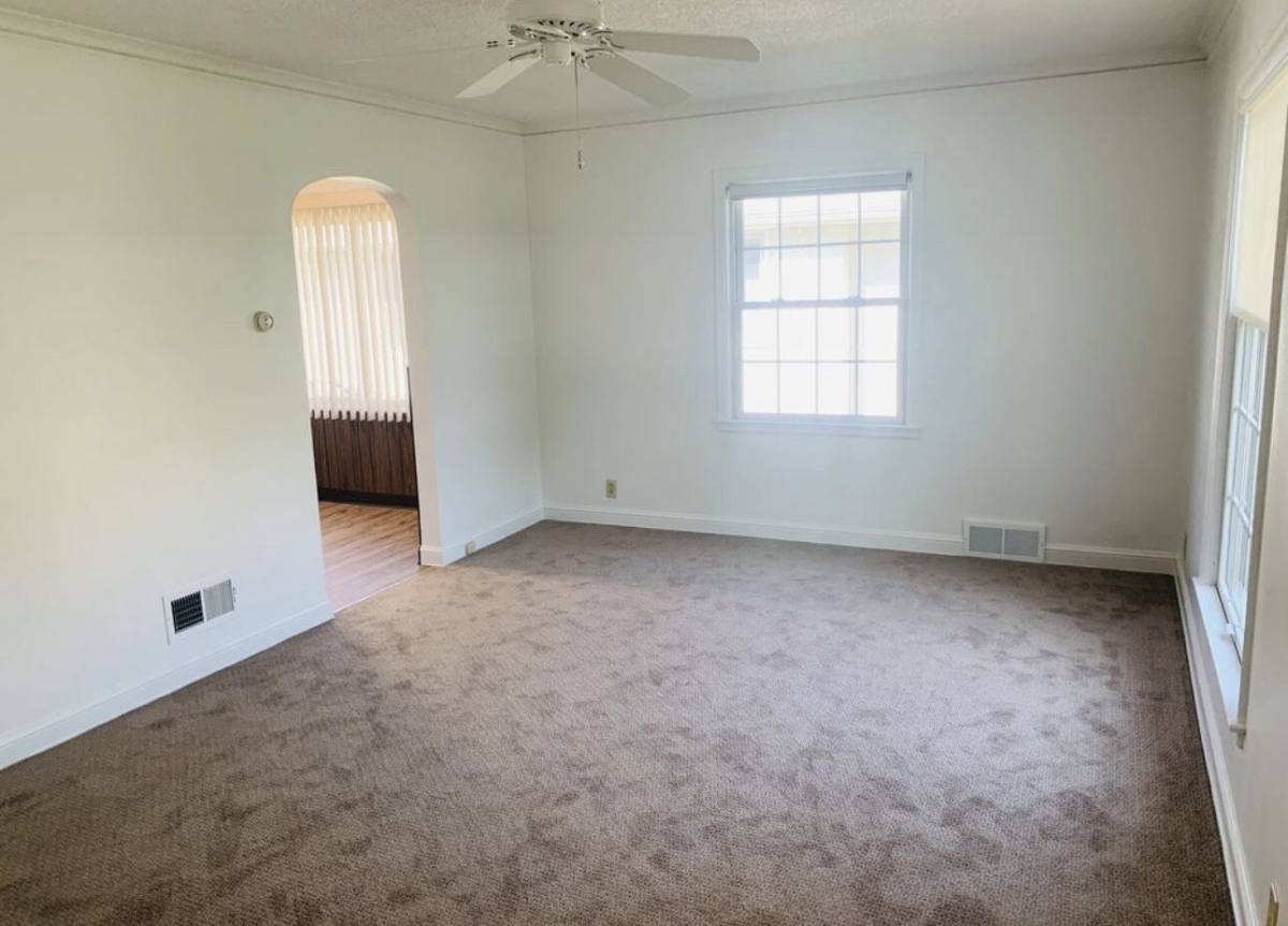 Townhouse for rent at 4436 Grand Ave S #2, Minneapolis, MN 55419