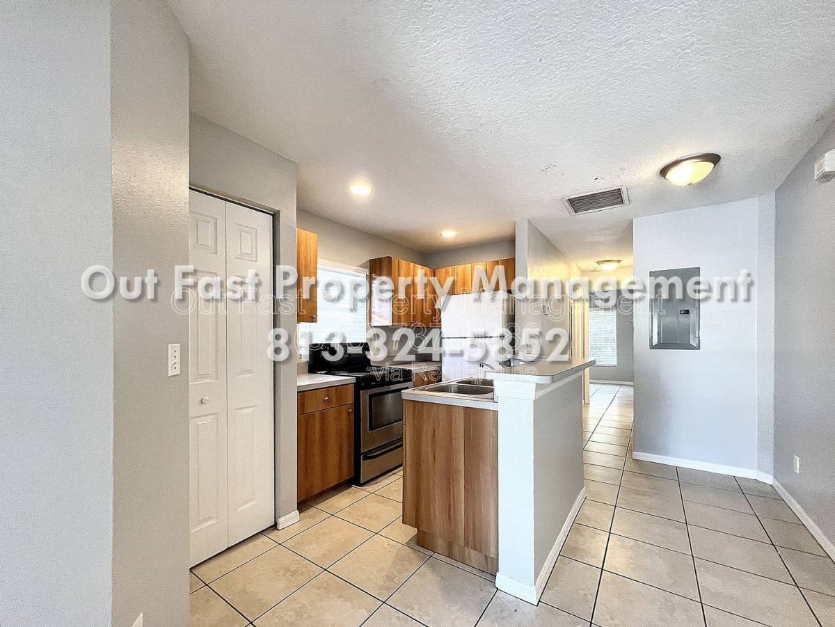 Apartment for rent at 2407 E 17th Ave, Tampa, FL 33605