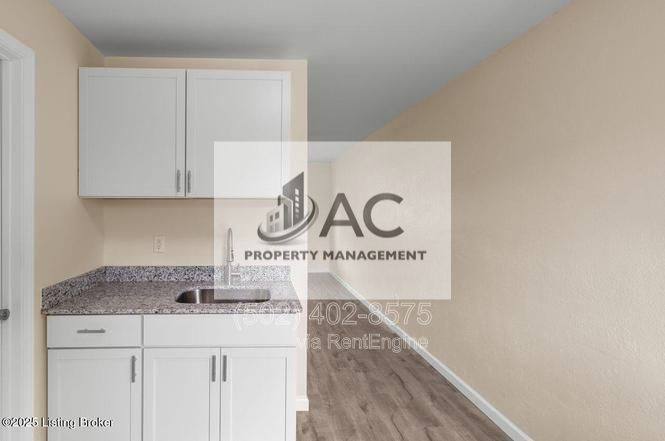 Apartment for rent at 3632 Manslick Rd, Louisville, KY 40215