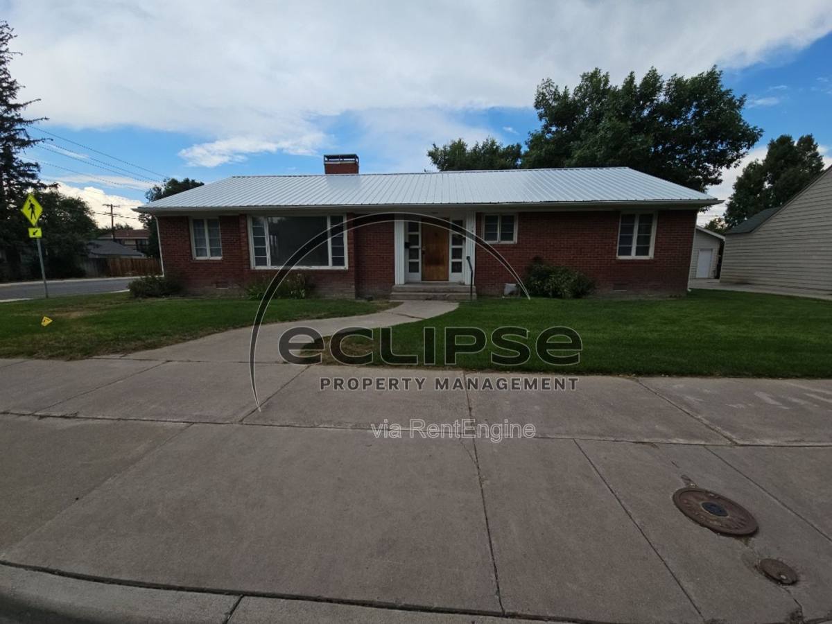 House for rent at 102 Poncha Ave, Alamosa, CO 81101