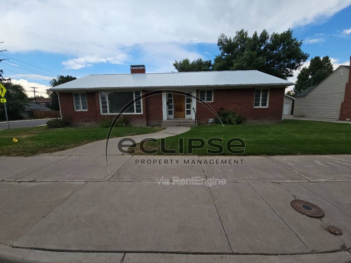 House for rent at 102 Poncha Ave, Alamosa, CO 81101