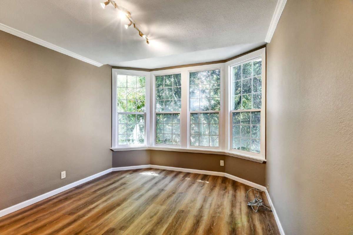 Apartment for rent at 840 36th Ave, Oakland, CA 94601