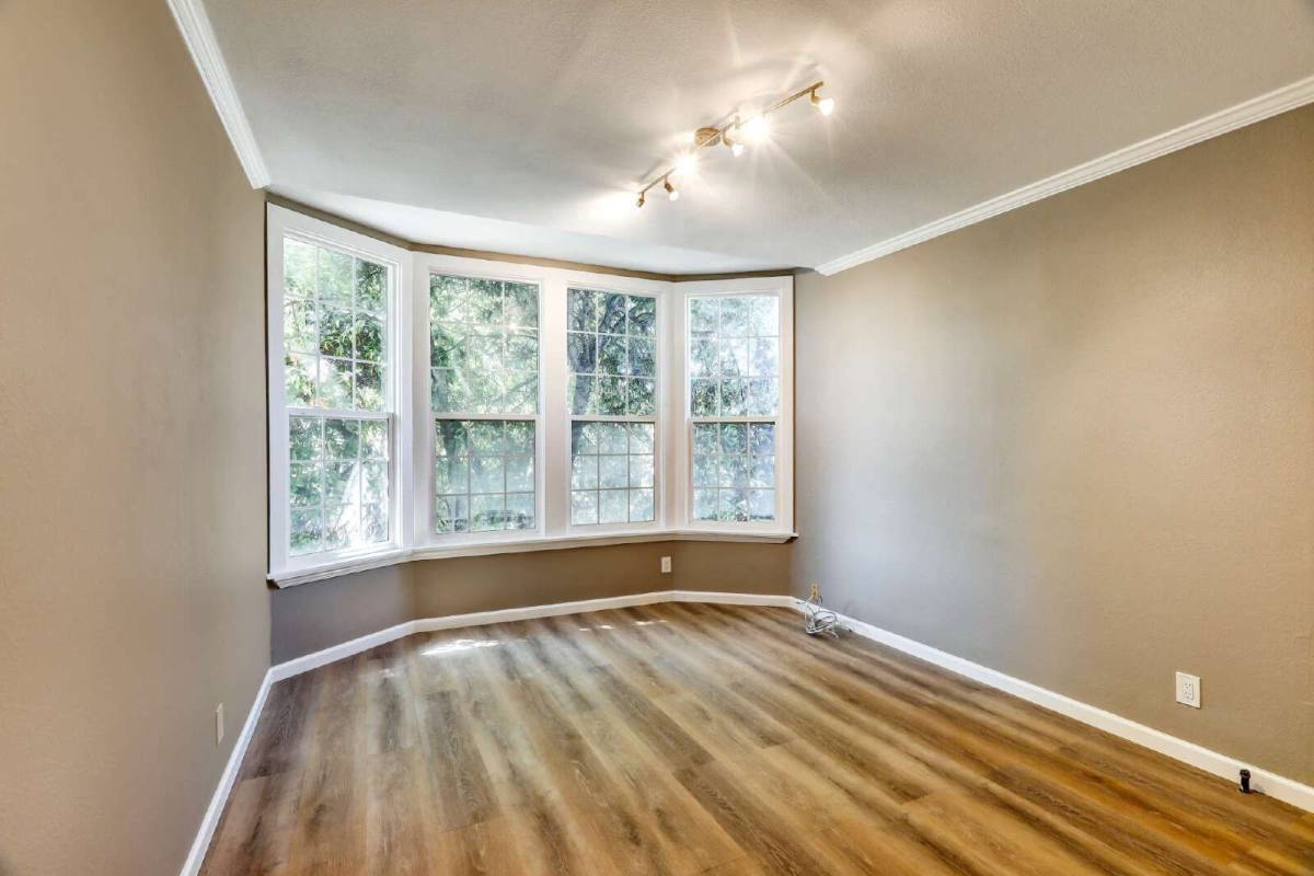 Apartment for rent at 840 36th Ave, Oakland, CA 94601