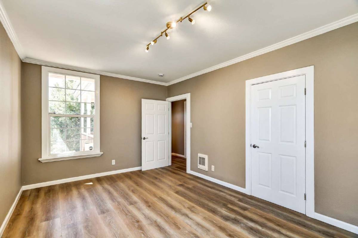 Apartment for rent at 840 36th Ave, Oakland, CA 94601