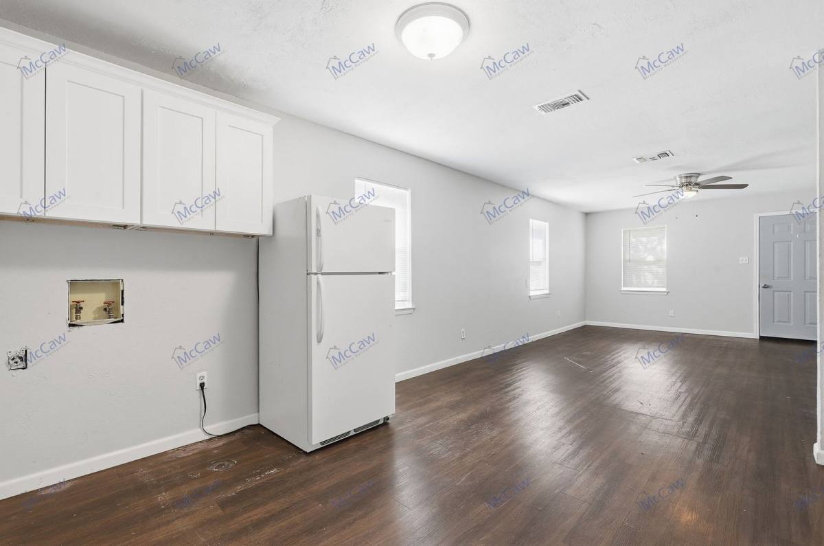 Apartment for rent at 217 Joyce St #B, Weatherford, TX 76085