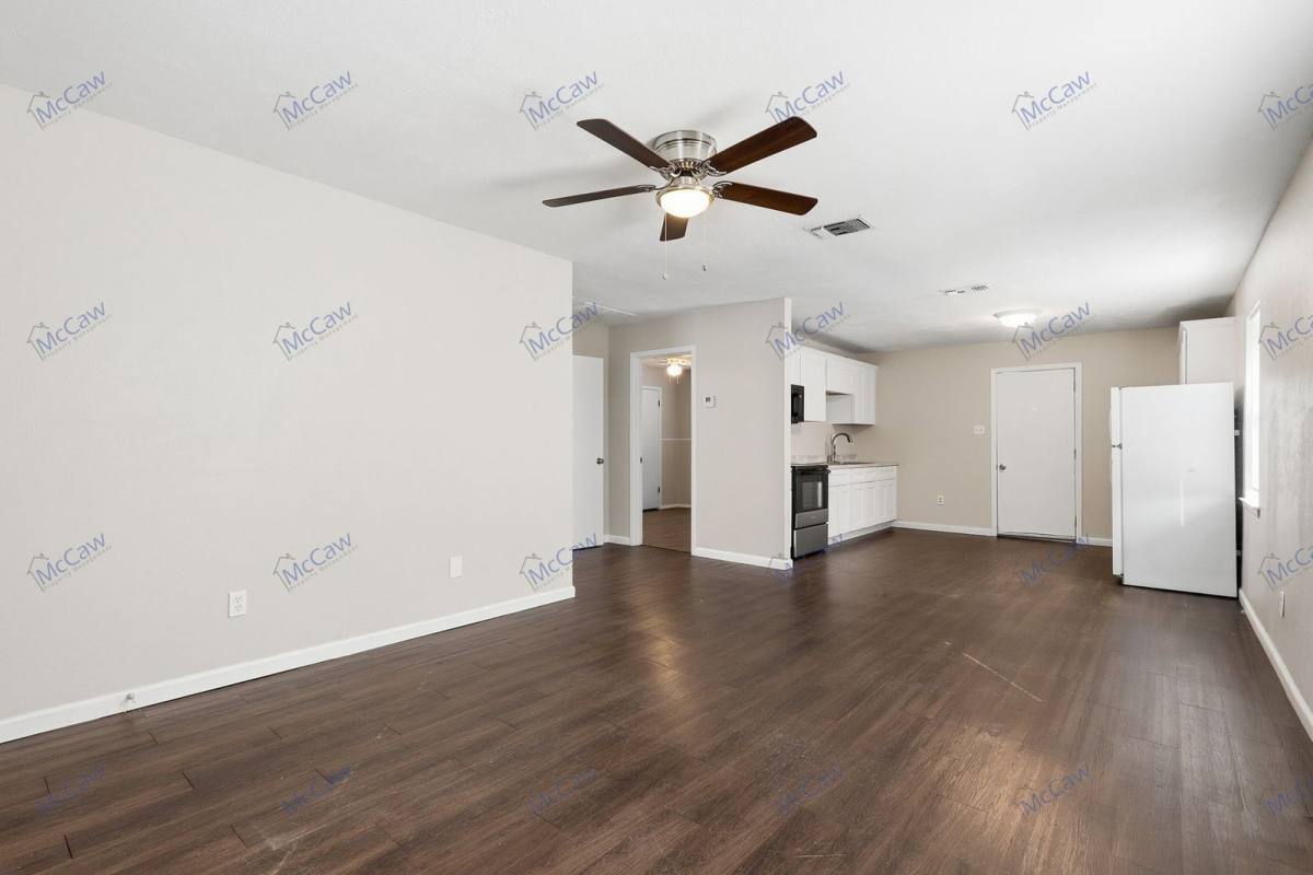Apartment for rent at 217 Joyce St #B, Weatherford, TX 76085