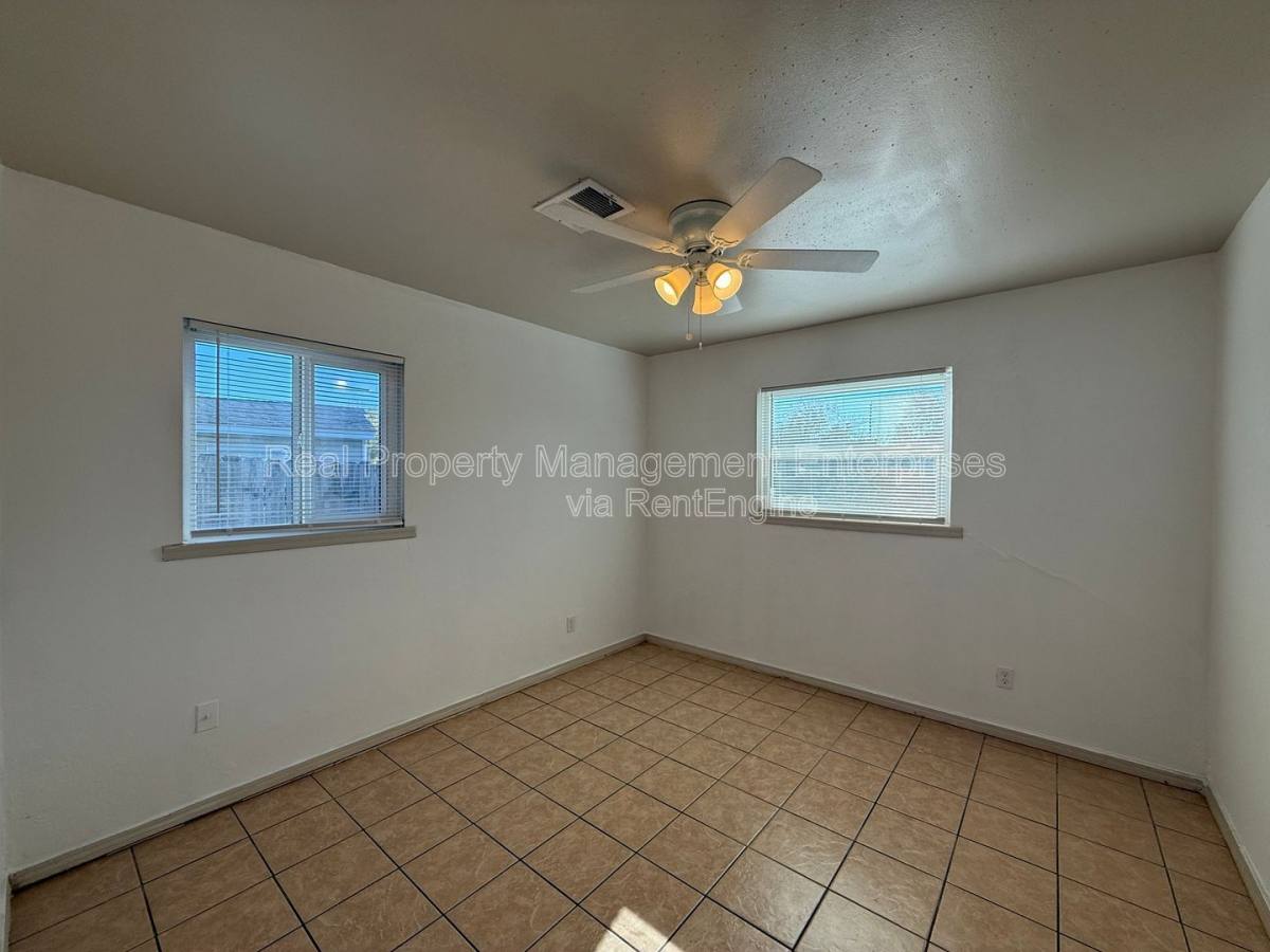 House for rent at 5305 S Drexel Ave, Oklahoma City, OK 73119