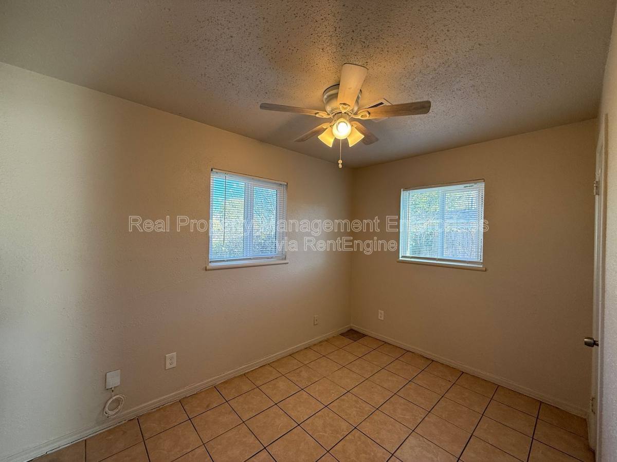 House for rent at 5305 S Drexel Ave, Oklahoma City, OK 73119