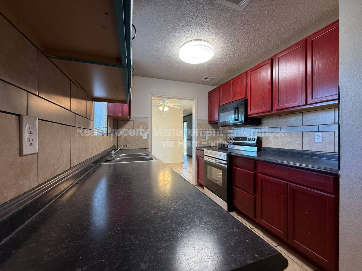 House for rent at 5305 S Drexel Ave, Oklahoma City, OK 73119