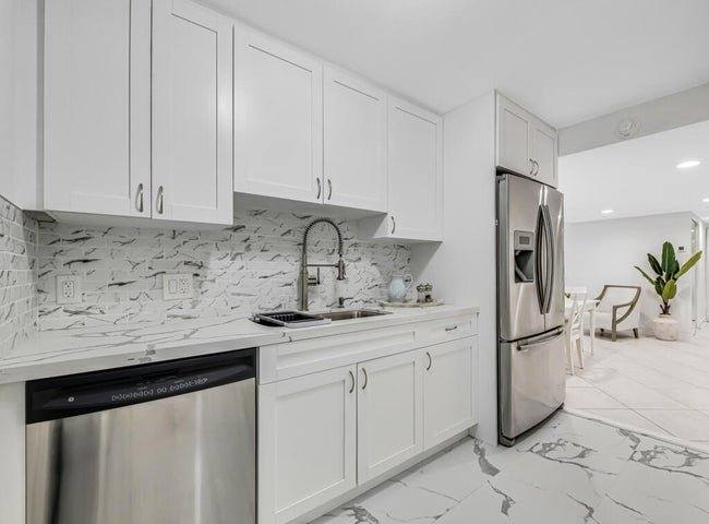 Condo for rent at 5600 N Flagler Dr #804, West Palm Beach, FL 33407