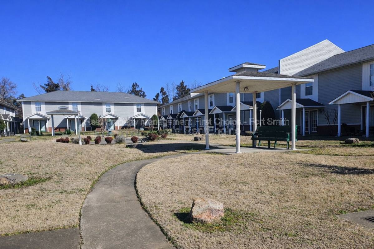 Apartment for rent at 2209 Fayetteville Rd #19, Van Buren, AR 72956