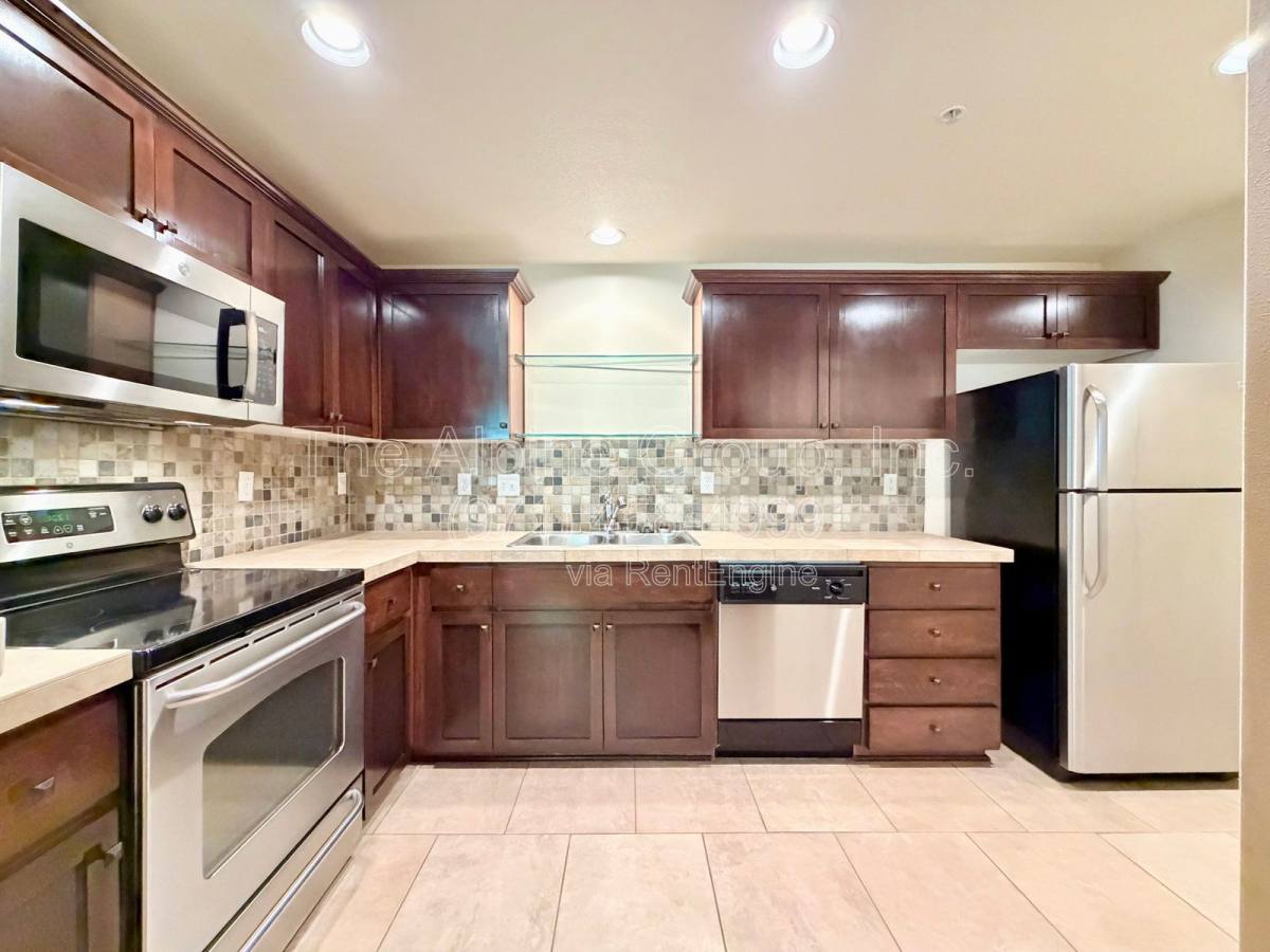 Condo for rent at 657 NE Garswood Lane, Beaverton, OR 97006