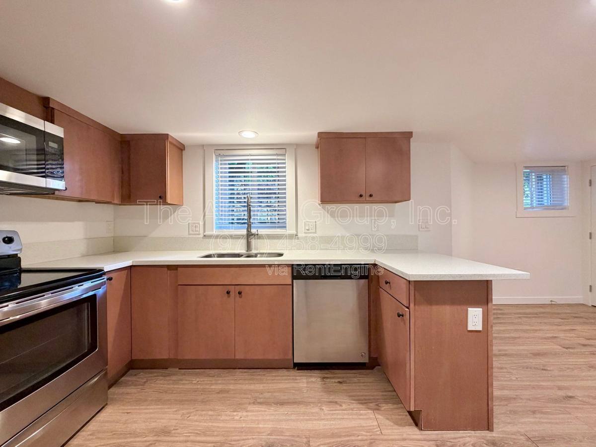 Apartment for rent at 2803 SW 1st Ave #B, Portland, OR 97201