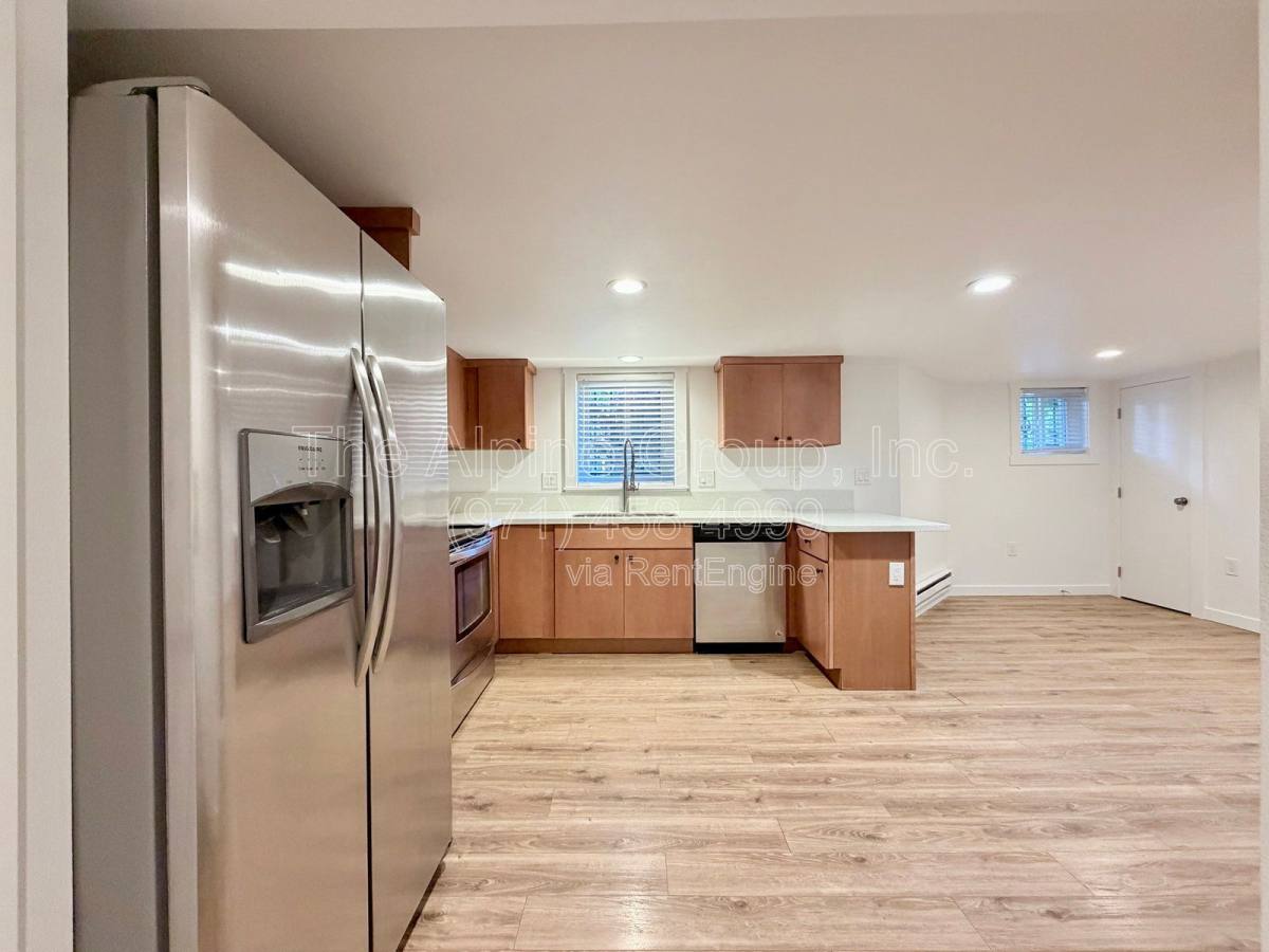 Apartment for rent at 2803 SW 1st Ave #B, Portland, OR 97201