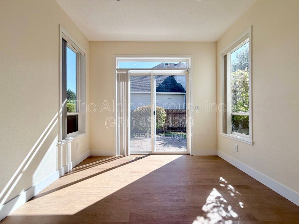 House for rent at 351 NW Kotrik Place, Beaverton, OR 97006