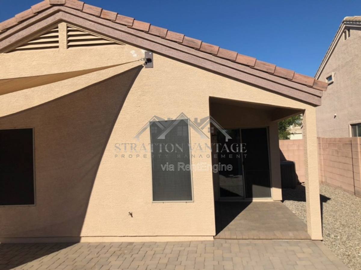 House for rent at 11429 W Austin Thomas Dr, Surprise, AZ 85378