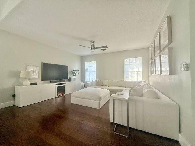 House for rent at 1774 Primrose Lane, Wellington, FL 33414
