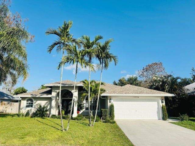 House for rent at 1774 Primrose Lane, Wellington, FL 33414