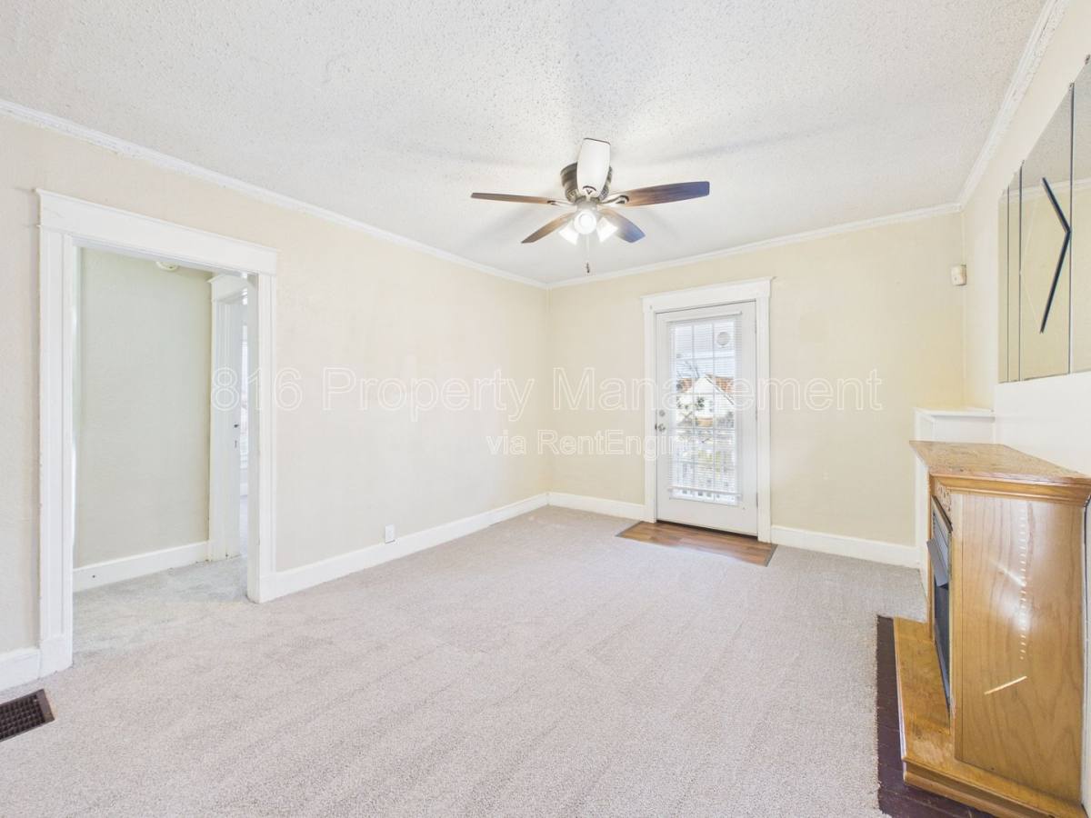 Apartment for rent at 2424 Norton Ave #B, Kansas City, MO 64127