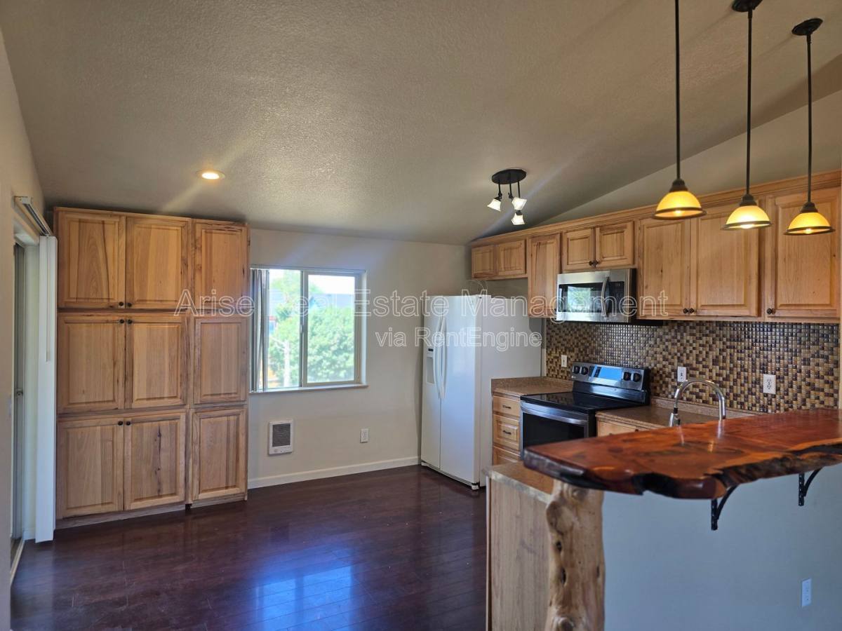 House for rent at 803 Scenic Loop, Culver, OR 97734