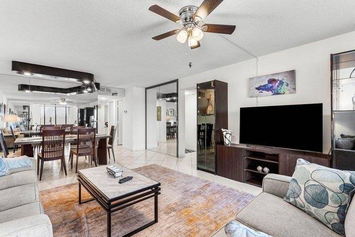 Apartment for rent at 7310 Ashford Place, Delray Beach, FL 33446