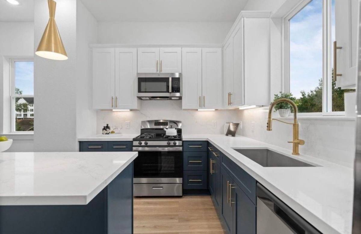 Townhouse for rent at 717 Janisch Rd #B, Houston, TX 77018