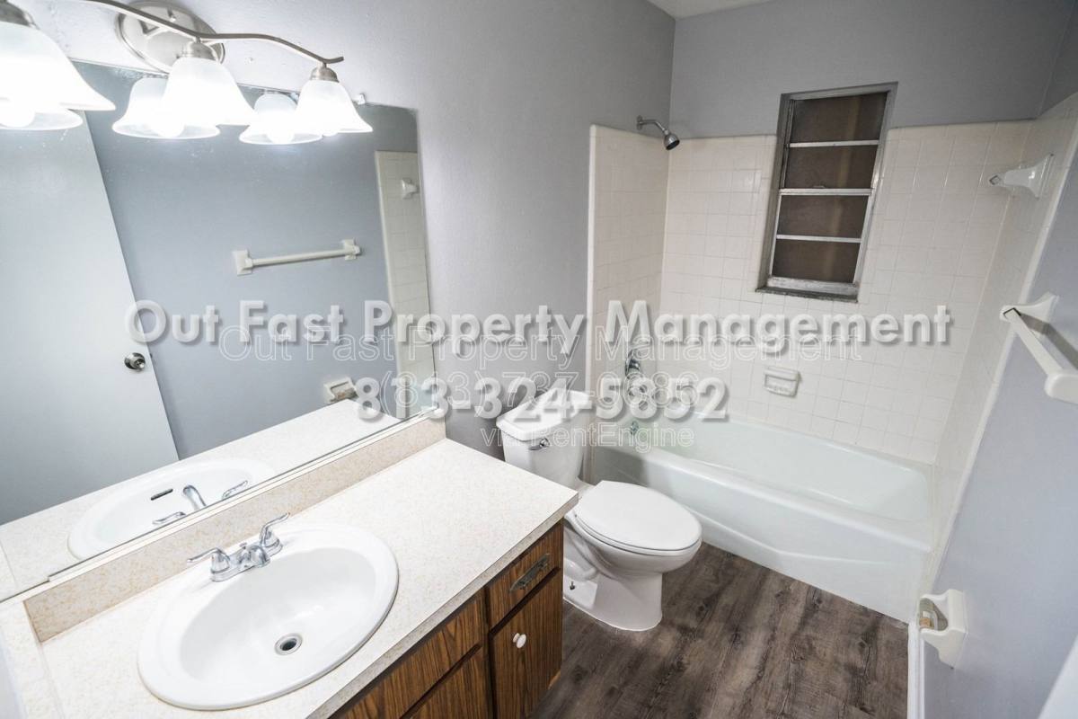 Apartment for rent at 6913 Mathers Lane #B, Riverview, FL 33578