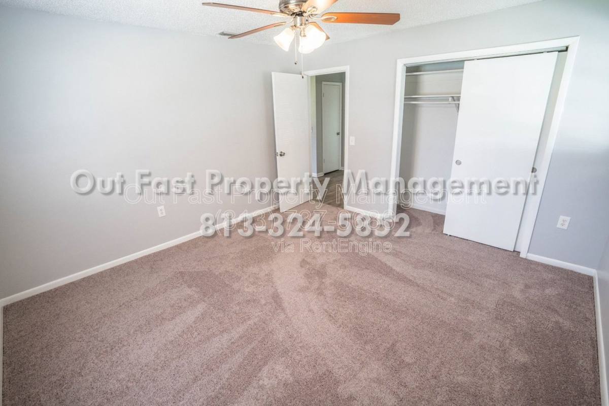Apartment for rent at 6913 Mathers Lane #B, Riverview, FL 33578