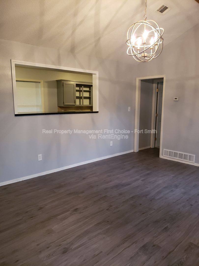 House for rent at 1312 N 25th St, Van Buren, AR 72956