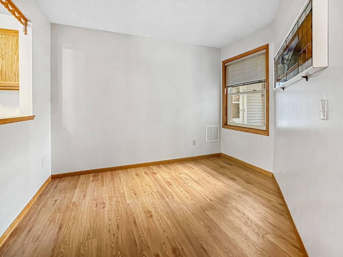 Townhouse for rent at 5308 Highpointe Dr, Minneapolis, MN 55437