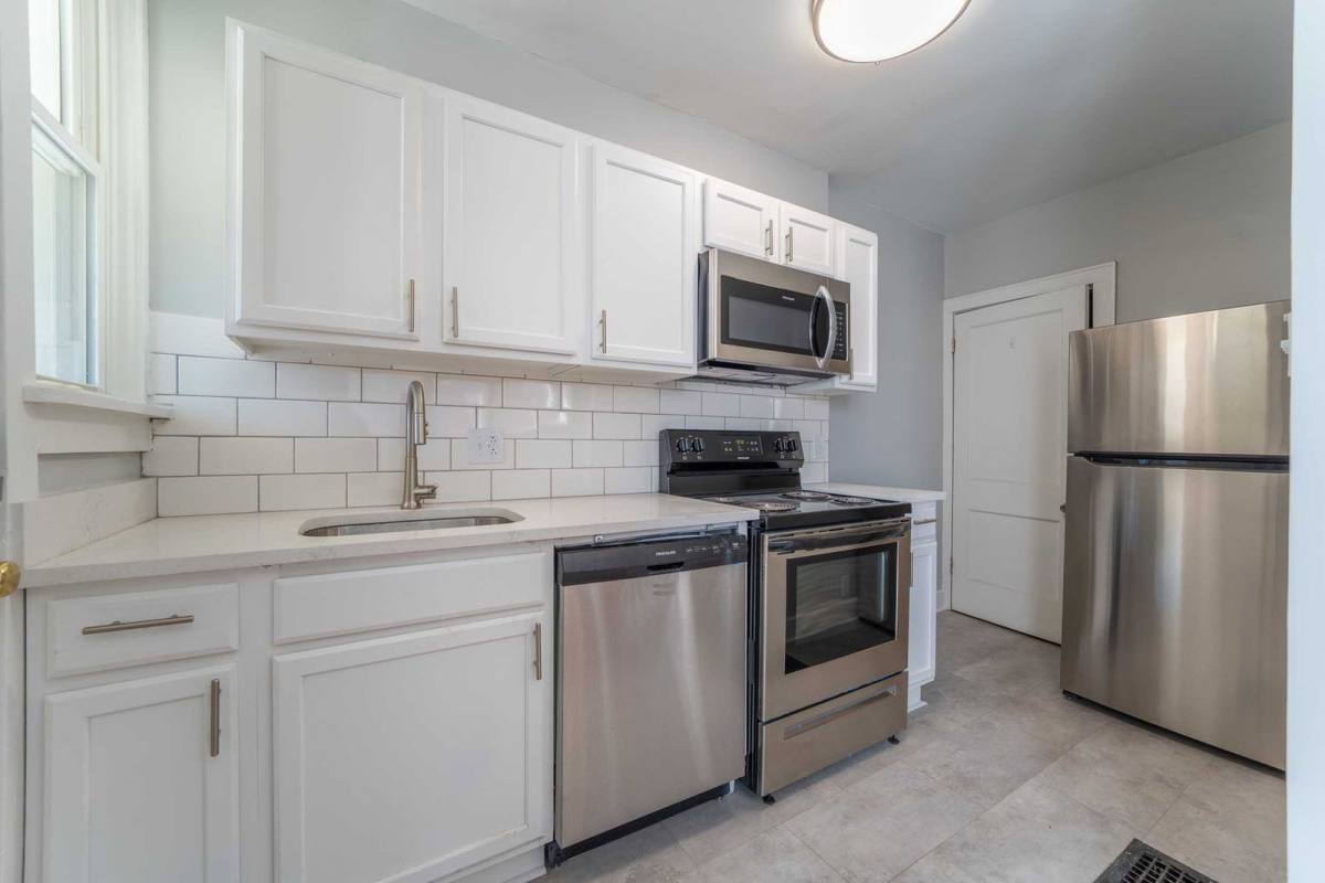 Townhouse for rent at 119 E 7th Ave, Columbus, OH 43201