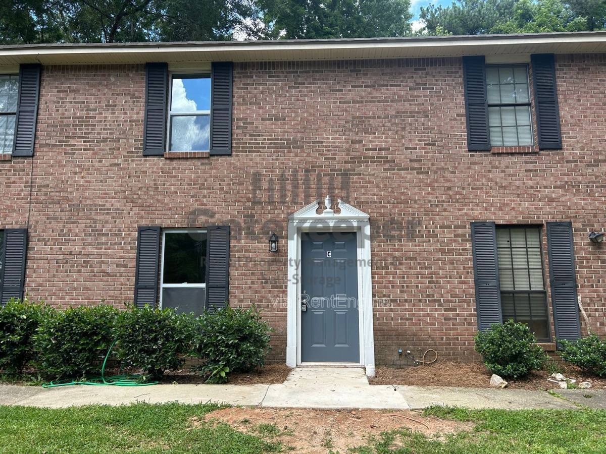 Apartment for rent at 115 Meadowbrook Court, Fayetteville, GA 30215