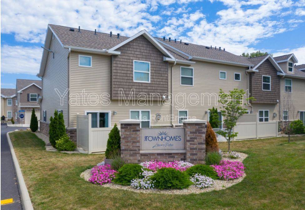 Townhouse for rent at 120 Potomac Dr, Findlay, OH 45840