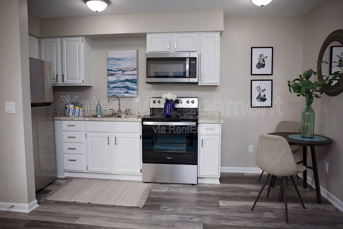 Apartment for rent at 1301 W Sandusky St #D, Findlay, OH 45840