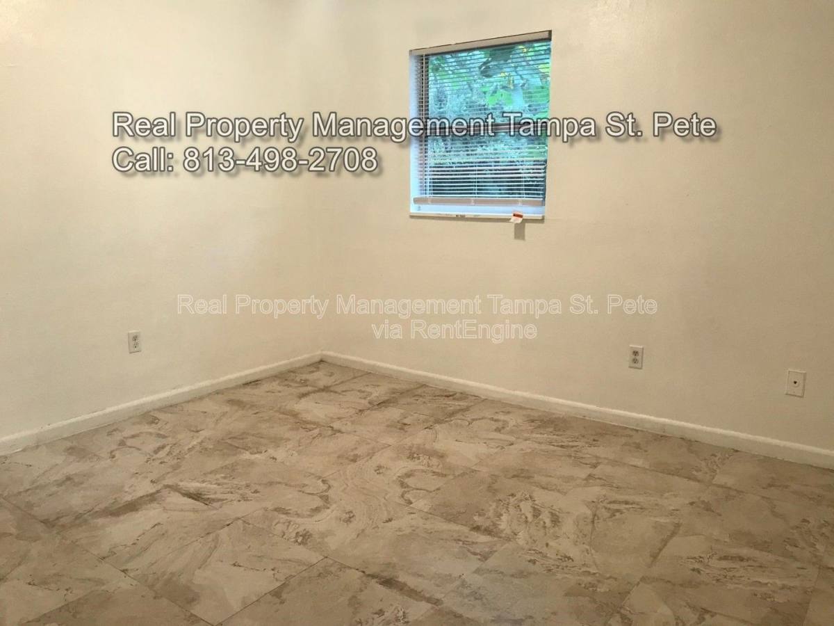 House for rent at 8404 N Mulberry St, Tampa, FL 33604