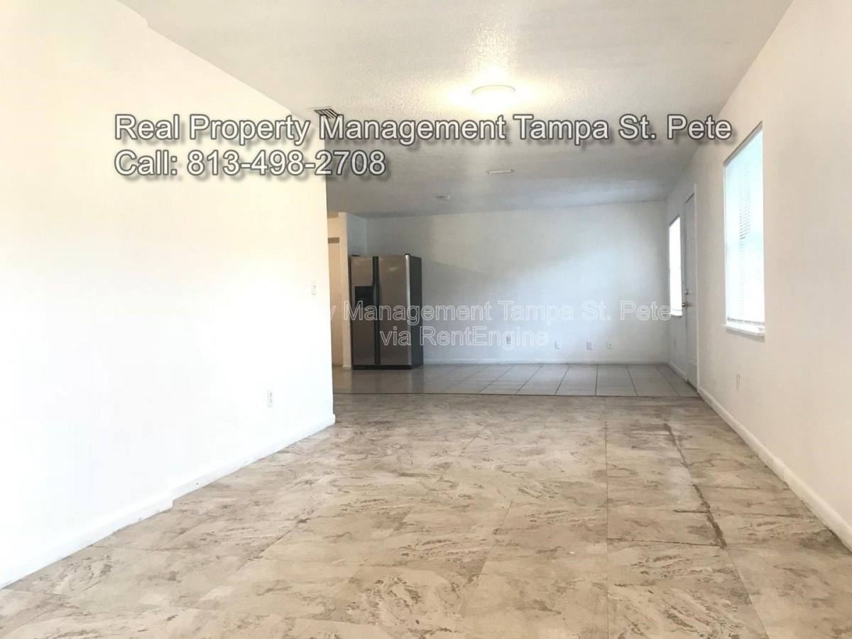 House for rent at 8404 N Mulberry St, Tampa, FL 33604