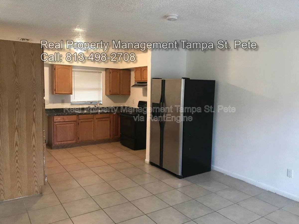 House for rent at 8404 N Mulberry St, Tampa, FL 33604