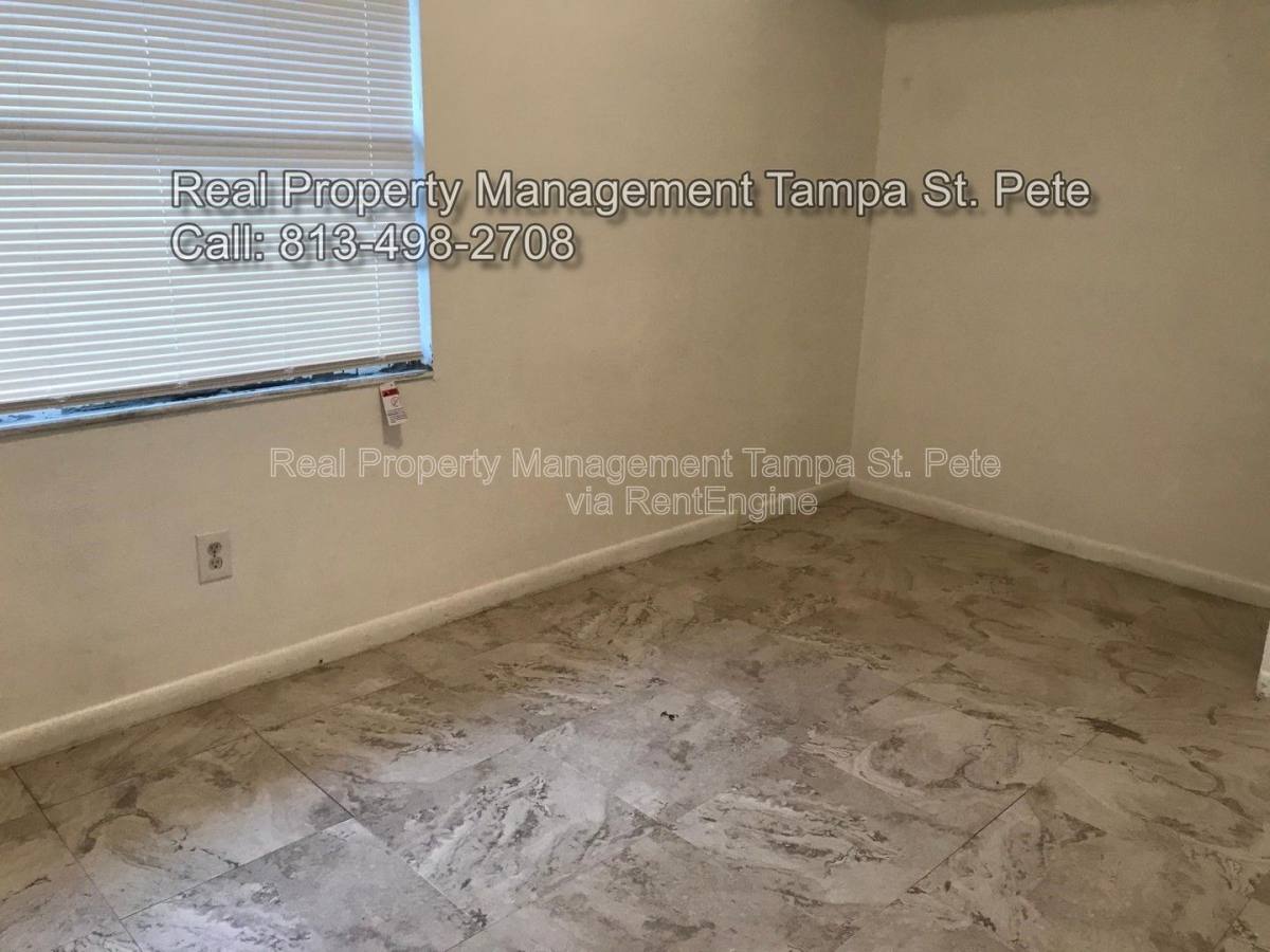 House for rent at 8404 N Mulberry St, Tampa, FL 33604