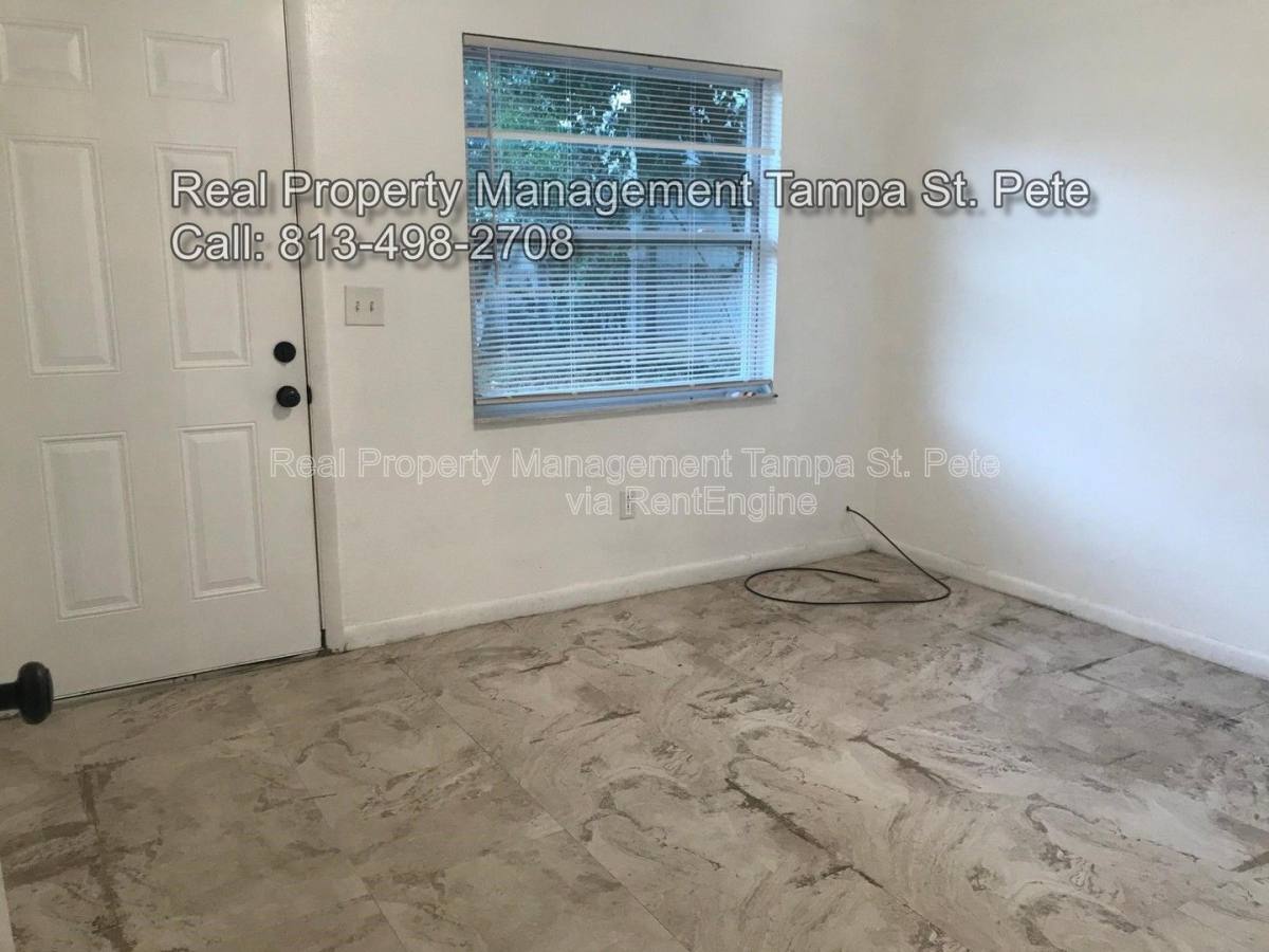 House for rent at 8404 N Mulberry St, Tampa, FL 33604