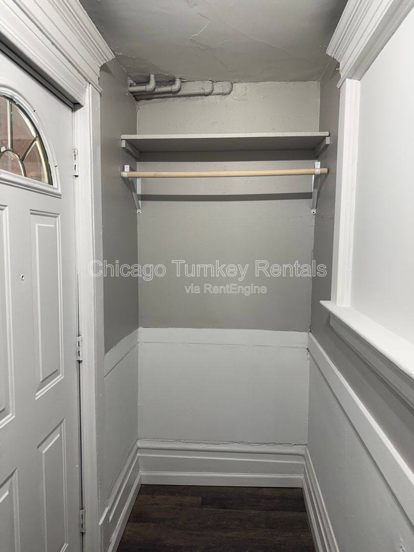 Apartment for rent at 2320 W 23rd St #G, Chicago, IL 60608