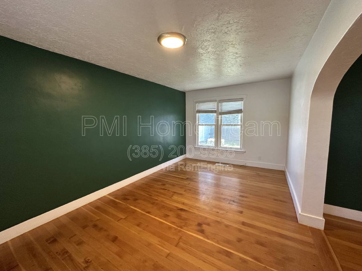 House for rent at 146 E 200 N, Kaysville, UT 84037